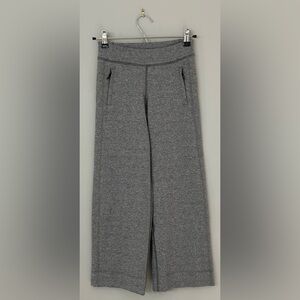 🌟NWOT🌟 ivivva athletica: Girls Pants-Size 8
